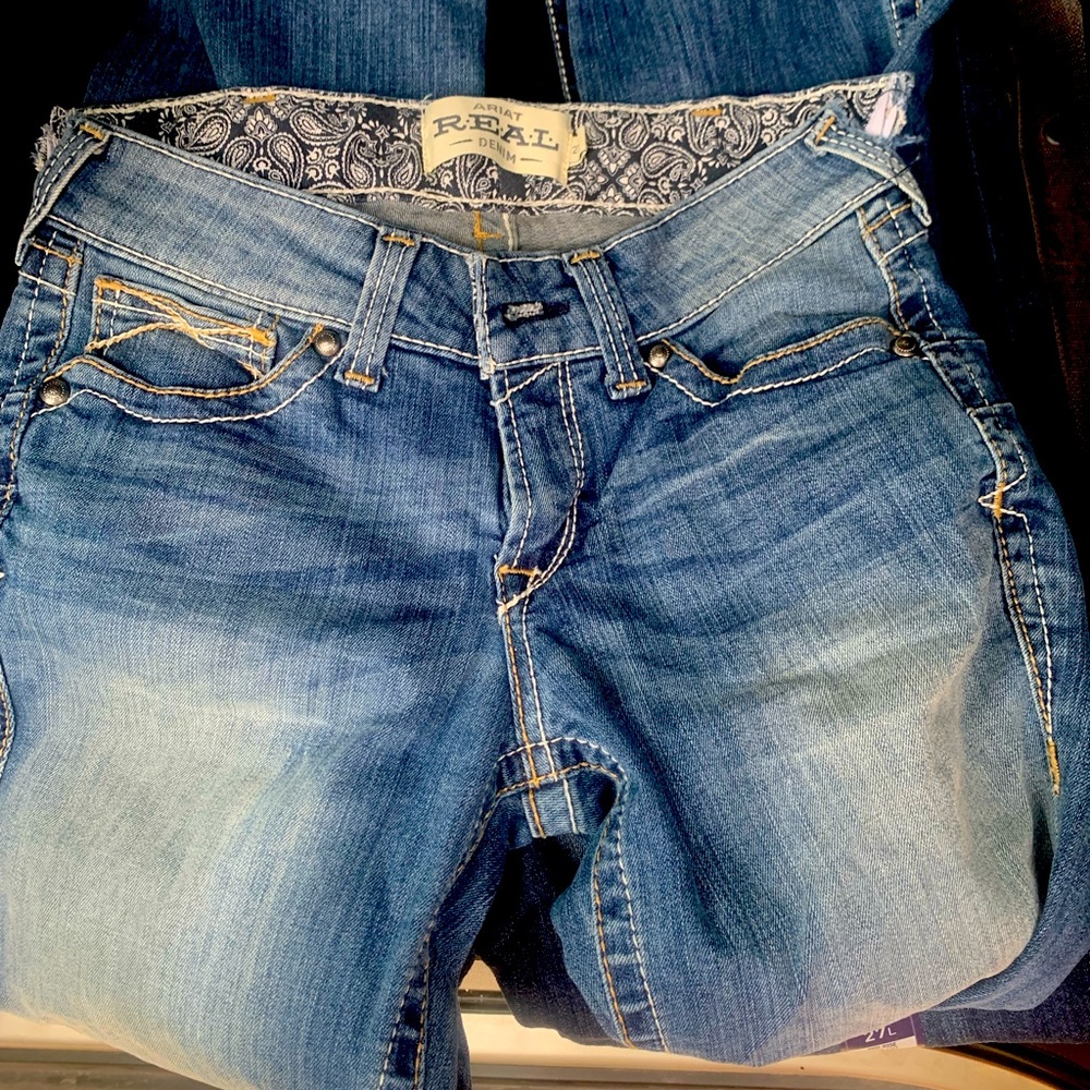 Size 27L Ariats, Worn once.